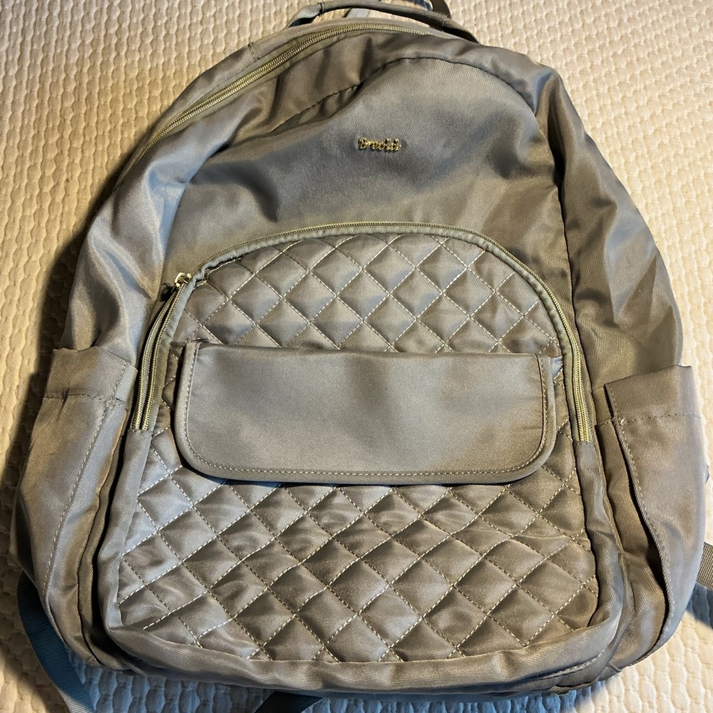 Men's Quilted Gray Backpack with Front Pocket